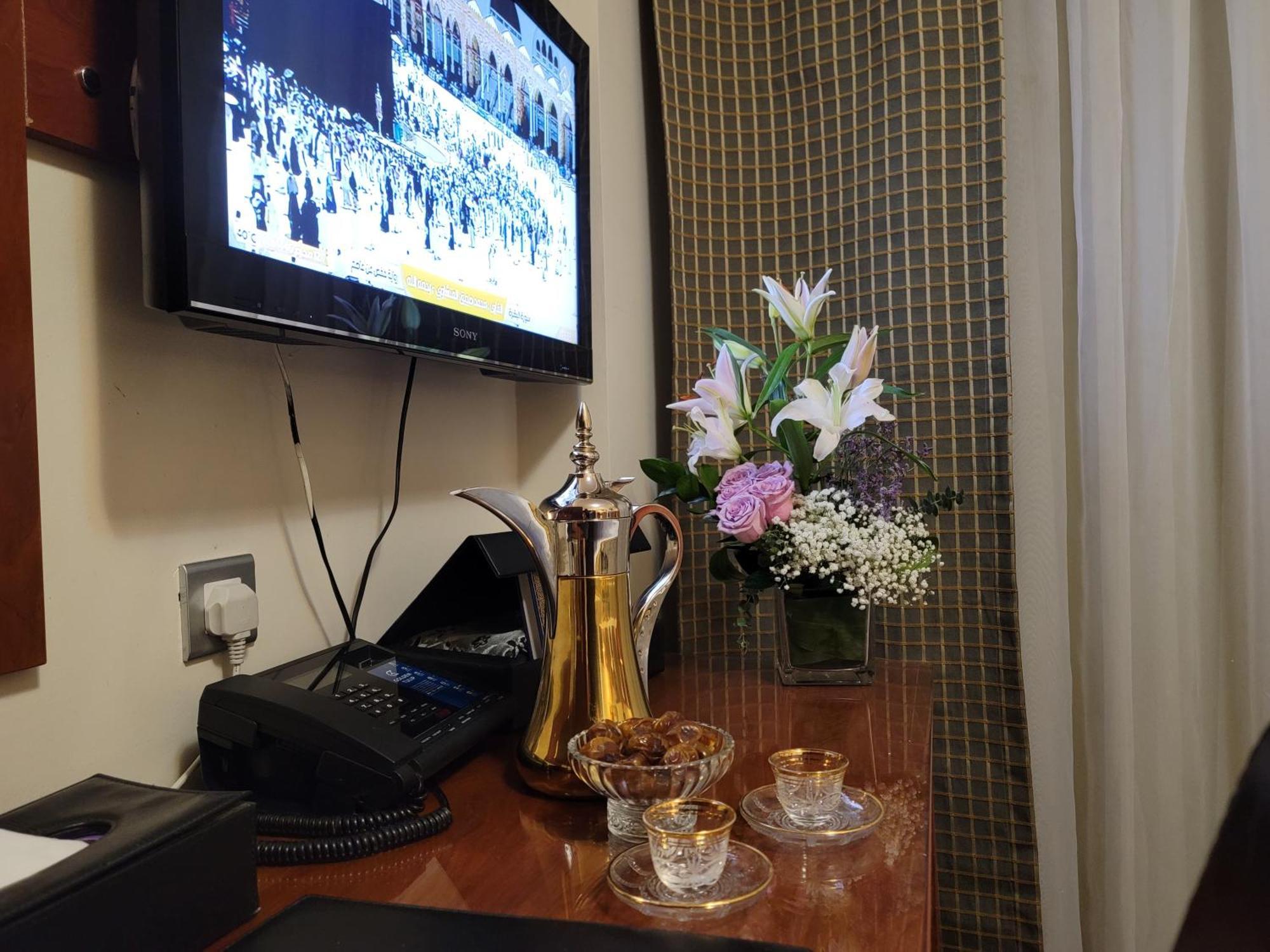 Golden Tulip Al Shakreen Medina Екстер'єр фото